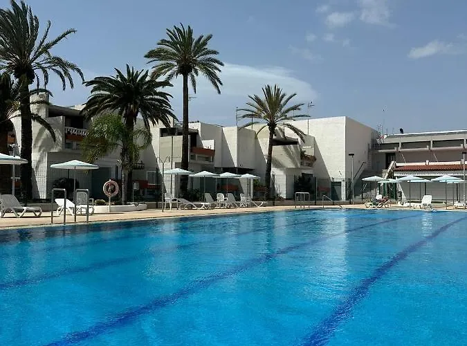 Pool View Apartment Primavera